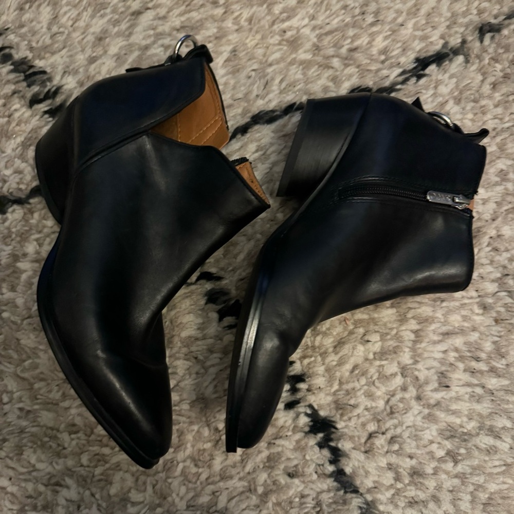 SARTO By Franco Sarto Black Ankle Booties